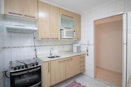 Apartamento para alugar com 64m², 3 quartos e 1 vaga Apartamento para alugar com 64m², 3 quartos e 1 vagaCozinha - Armários