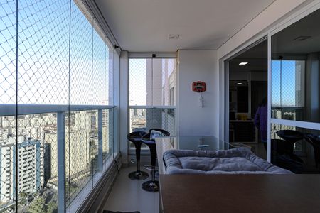 Sacada de apartamento para alugar com 3 quartos, 110m² em Loteamento Mogilar, Mogi das Cruzes