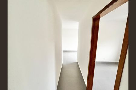 Corredor de apartamento para alugar com 2 quartos, 46m² em Vila Guilherme, São Paulo