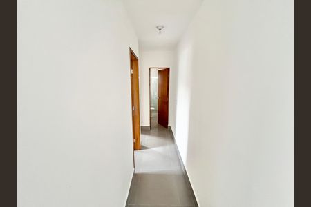 Corredor de apartamento para alugar com 2 quartos, 46m² em Vila Guilherme, São Paulo