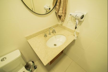 Studio para alugar com 28m², 1 quarto e sem vaga Studio para alugar com 28m², 1 quarto e sem vagaBanheiro