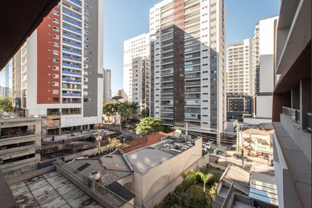 Studio para alugar com 28m², 1 quarto e sem vaga Studio para alugar com 28m², 1 quarto e sem vagaVista da Varanda
