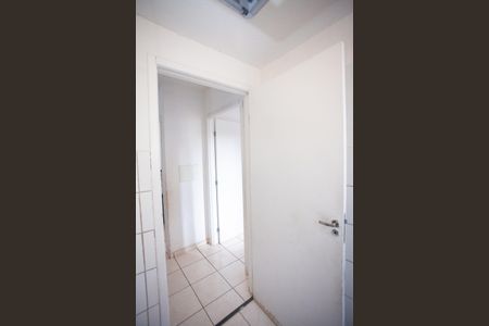 Apartamento à venda com 45m², 2 quartos e 1 vaga Apartamento à venda com 45m², 2 quartos e 1 vagaBanheiro social
