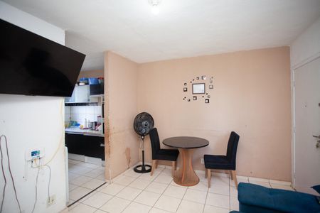 Sala de apartamento à venda com 2 quartos, 45m² em Nacional, Contagem