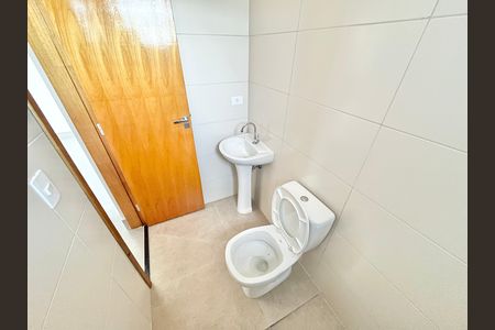 Apartamento para alugar com 44m², 2 quartos e sem vaga Apartamento para alugar com 44m², 2 quartos e sem vagaBanheiro