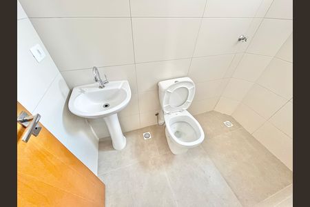 Apartamento para alugar com 44m², 2 quartos e sem vaga Apartamento para alugar com 44m², 2 quartos e sem vagaBanheiro