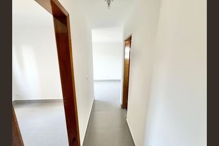 Corredor de apartamento para alugar com 2 quartos, 44m² em Vila Guilherme, São Paulo