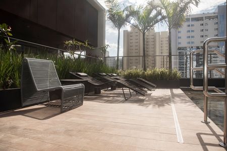 Studio à venda com 27m², 1 quarto e sem vagaÁrea comum - Piscina