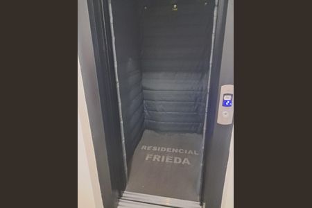 Apartamento à venda com 52m², 2 quartos e 1 vaga Apartamento à venda com 52m², 2 quartos e 1 vagaElevador