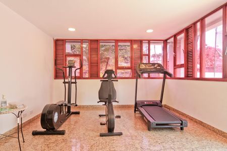 Apartamento para alugar com 55m², 2 quartos e 1 vaga Apartamento para alugar com 55m², 2 quartos e 1 vagaÁrea comum - Academia