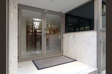 Apartamento à venda com 100m², 3 quartos e 1 vaga Apartamento à venda com 100m², 3 quartos e 1 vagaEntrada edifício