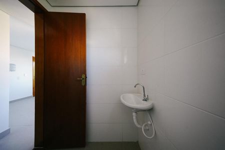 Apartamento à venda com 40m², 2 quartos e sem vaga Apartamento à venda com 40m², 2 quartos e sem vagaBanheiro