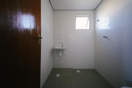 Apartamento à venda com 40m², 2 quartos e sem vaga Apartamento à venda com 40m², 2 quartos e sem vagaBanheiro