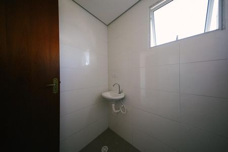 Apartamento à venda com 40m², 2 quartos e sem vaga Apartamento à venda com 40m², 2 quartos e sem vagaBanheiro