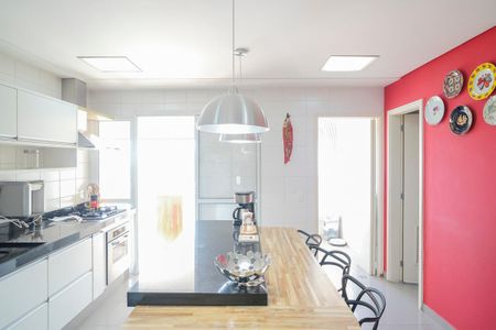 Apartamento à venda com 143m², 3 quartos e 2 vagasCozinha
