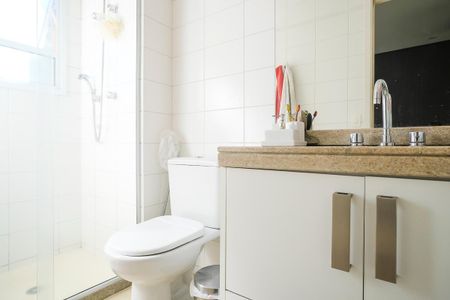 Apartamento à venda com 143m², 3 quartos e 2 vagasBanheiro da suíte