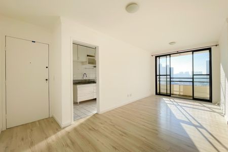 Sala de apartamento à venda com 2 quartos, 56m² em Jaguaribe, Osasco