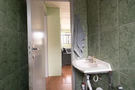 Casa à venda com 84m², 2 quartos e 1 vaga Casa à venda com 84m², 2 quartos e 1 vagaBanheiro social