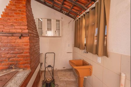 Casa para alugar com 140m², 3 quartos e 2 vagasChurrasqueira