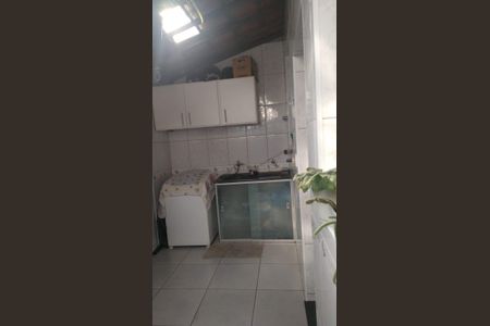 Casa de condomínio à venda com 70m², 2 quartos e 1 vagaÁrea de Serviço