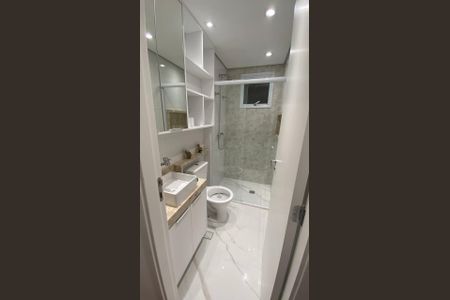 Banheiro de apartamento à venda com 2 quartos, 60m² em Tucuruvi, São Paulo