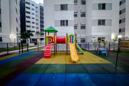 Apartamento à venda com 55m², 3 quartos e 1 vaga Apartamento à venda com 55m², 3 quartos e 1 vagaÁrea comum - Playground