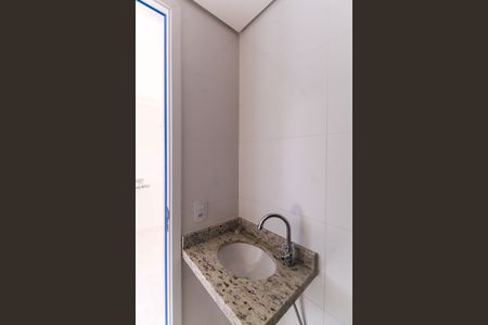 Apartamento para alugar com 53m², 2 quartos e 1 vaga Apartamento para alugar com 53m², 2 quartos e 1 vagaBanheiro