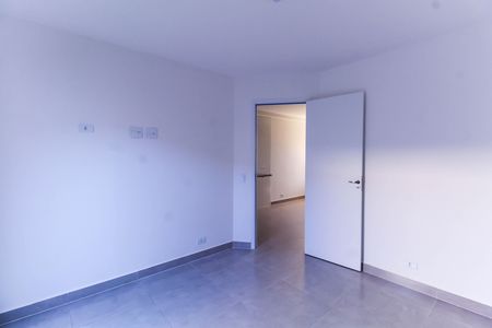 Quarto 1 de apartamento para alugar com 2 quartos, 53m² em Vila Canero, São Paulo