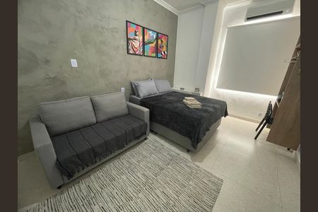 Sala / Quarto de kitnet/studio à venda com 1 quarto, 22m² em Copacabana, Rio de Janeiro