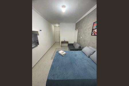 Sala / Quarto de kitnet/studio à venda com 1 quarto, 22m² em Copacabana, Rio de Janeiro