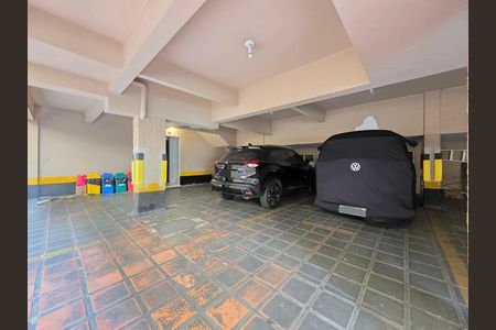 Garagem de apartamento para alugar com 3 quartos, 95m² em Sion, Belo Horizonte