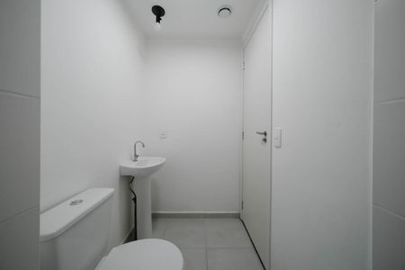 Apartamento para alugar com 38m², 2 quartos e sem vagaBanheiro