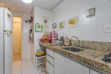 Apartamento à venda com 81m², 2 quartos e 2 vagasCozinha e Área de Serviço