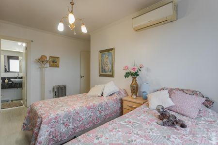 Suíte de apartamento à venda com 2 quartos, 81m² em Cristo Redentor, Porto Alegre