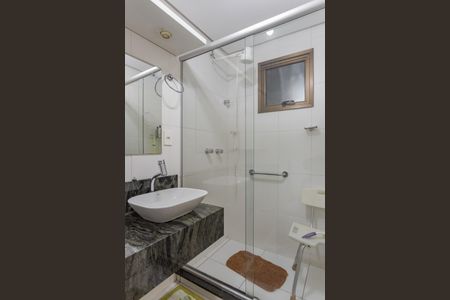 Apartamento à venda com 81m², 2 quartos e 2 vagasSuíte