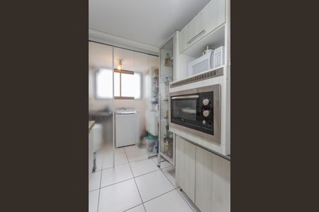 Apartamento à venda com 81m², 2 quartos e 2 vagasCozinha e Área de Serviço
