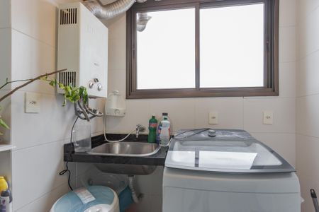 Apartamento à venda com 81m², 2 quartos e 2 vagasCozinha e Área de Serviço