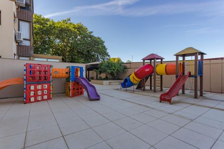 Apartamento à venda com 81m², 2 quartos e 2 vagasÁrea comum - Playground