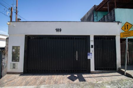 Casa para alugar com 16m², 1 quarto e sem vaga Casa para alugar com 16m², 1 quarto e sem vagaFACHADA