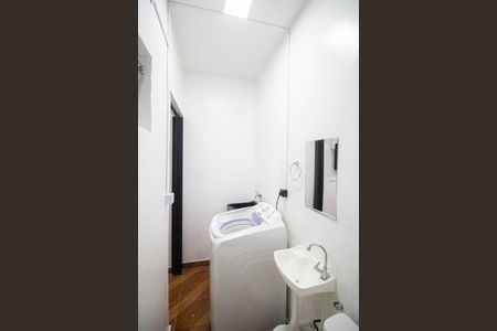 Casa para alugar com 16m², 1 quarto e sem vaga Casa para alugar com 16m², 1 quarto e sem vagaBANHEIRO