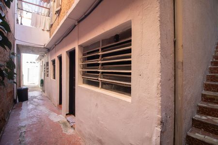 Casa para alugar com 16m², 1 quarto e sem vaga Casa para alugar com 16m², 1 quarto e sem vagaQUINTAL