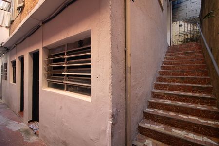 Casa para alugar com 16m², 1 quarto e sem vaga Casa para alugar com 16m², 1 quarto e sem vagaQUINTAL