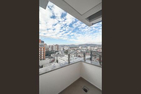 Apartamento à venda com 110m², 3 quartos e 2 vagasVaranda