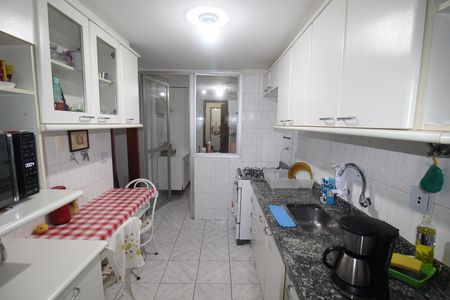 Apartamento à venda com 90m², 3 quartos e 2 vagasCozinha