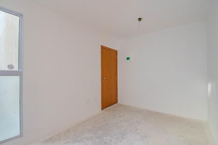 Sala de apartamento à venda com 2 quartos, 51m² em Rubem Berta, Porto Alegre