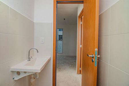 Apartamento à venda com 51m², 2 quartos e 1 vaga Apartamento à venda com 51m², 2 quartos e 1 vagaBanheiro