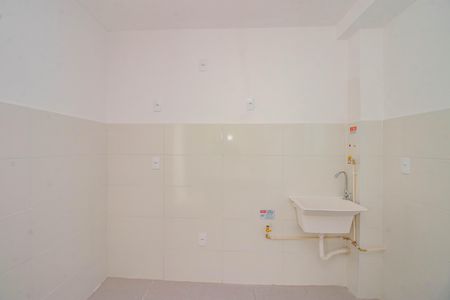Cozinha e Área de Serviço de apartamento à venda com 2 quartos, 51m² em Rubem Berta, Porto Alegre