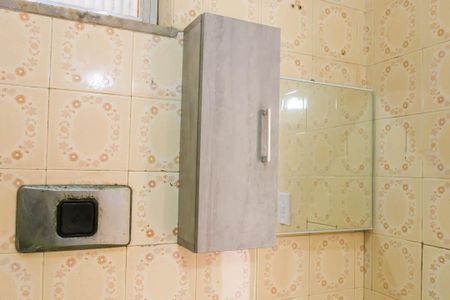 Apartamento à venda com 55m², 2 quartos e sem vaga Apartamento à venda com 55m², 2 quartos e sem vagaBanheiro