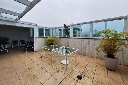 Apartamento à venda com 80m², 2 quartos e 1 vagaÁrea comum