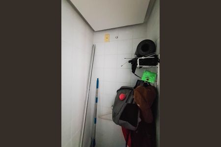 Apartamento à venda com 80m², 2 quartos e 1 vagaBanheiro de serviço